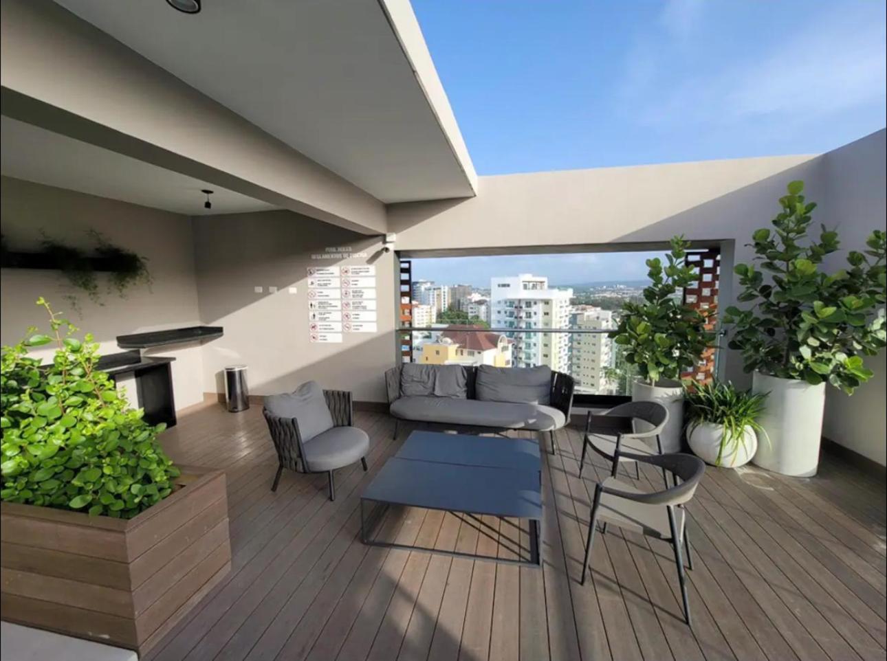 Modern Luxury Condo With Rooftop Pool & Gym Santiago De Los Caballeros Exterior photo